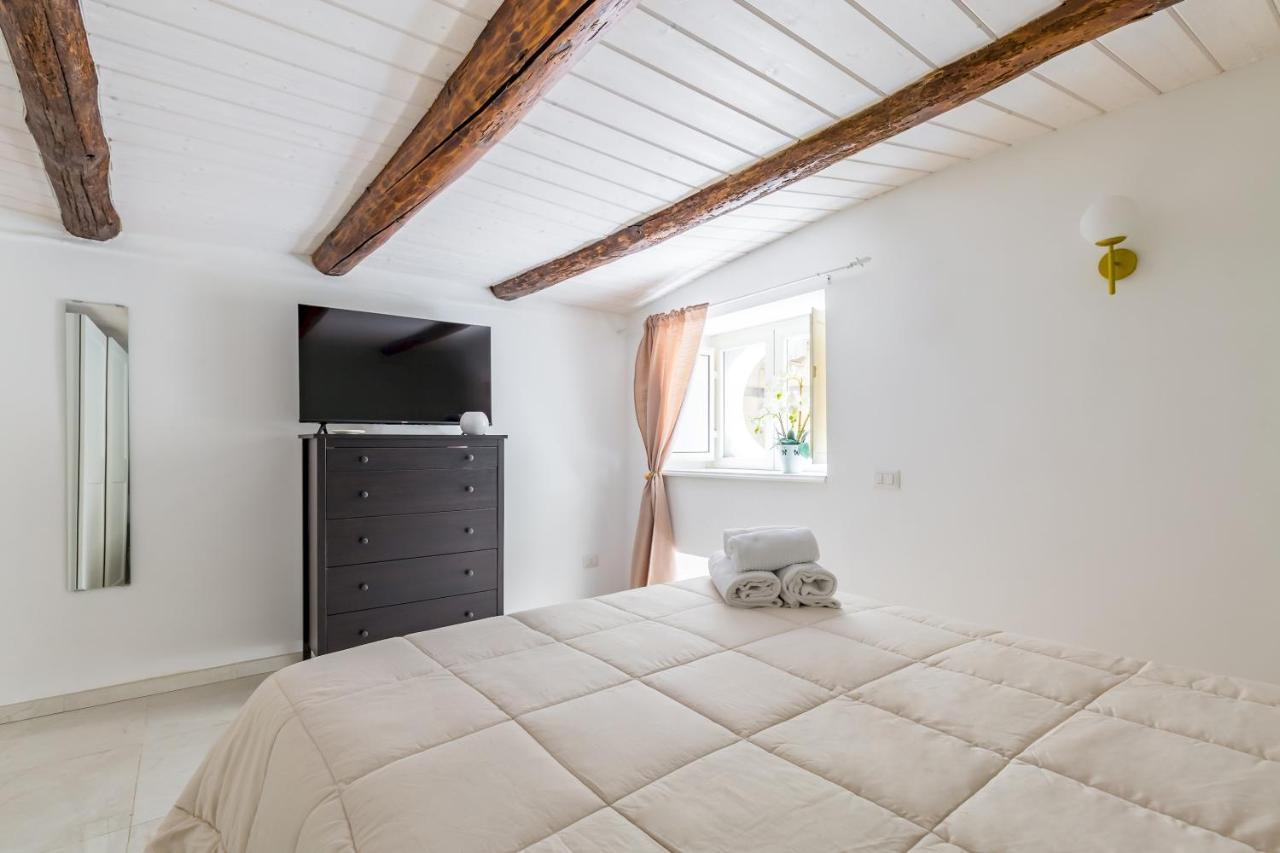 Umberto's Nest At Toledo Appartement